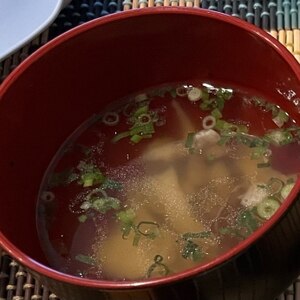 あっさり美味しい 舞茸のコンソメスープ